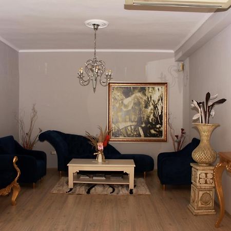 Theranda Boutique Hotel Tiranë Luaran gambar