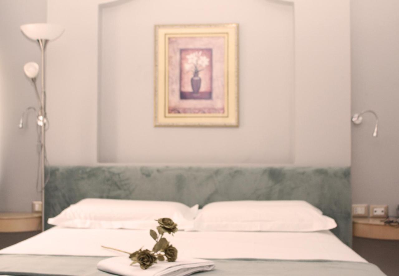 Theranda Boutique Hotel Tiranë Luaran gambar