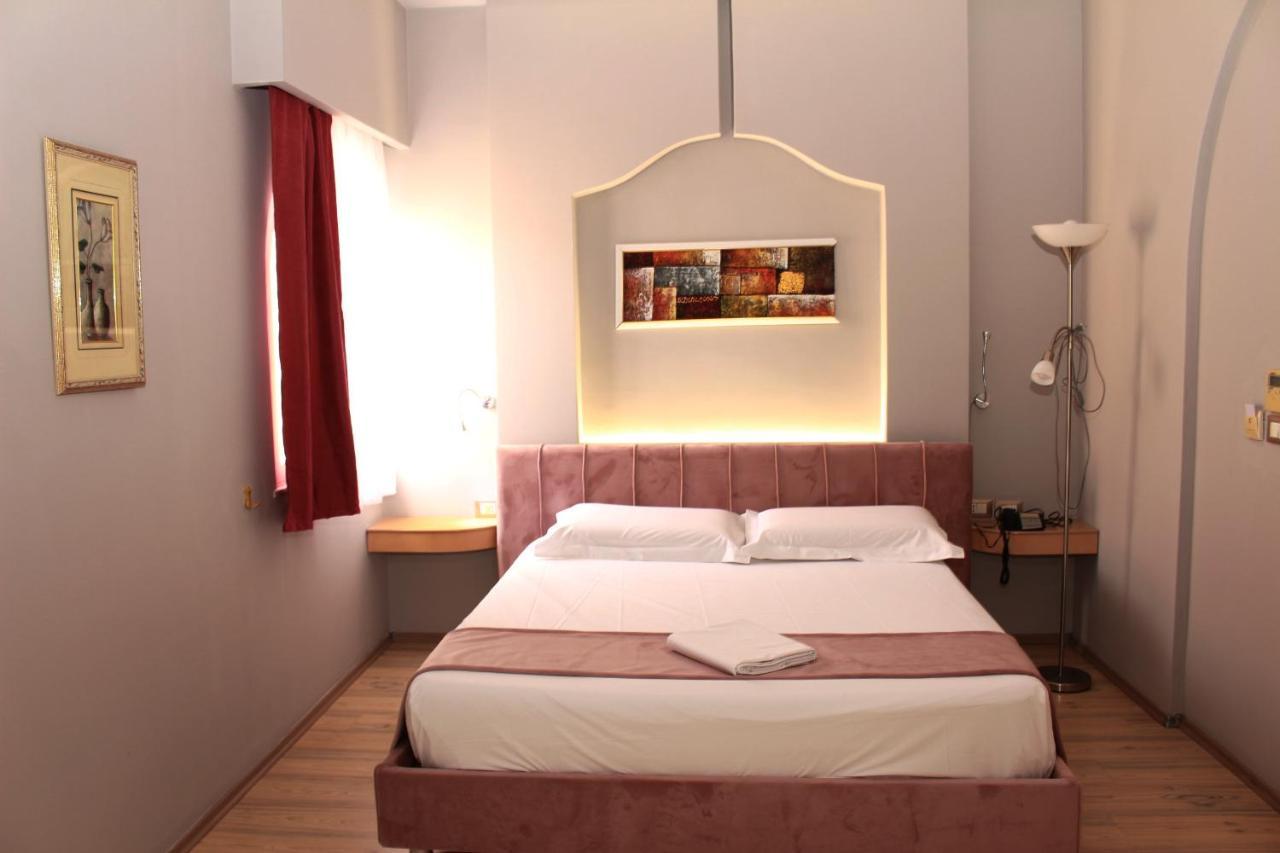 Theranda Boutique Hotel Tiranë Luaran gambar
