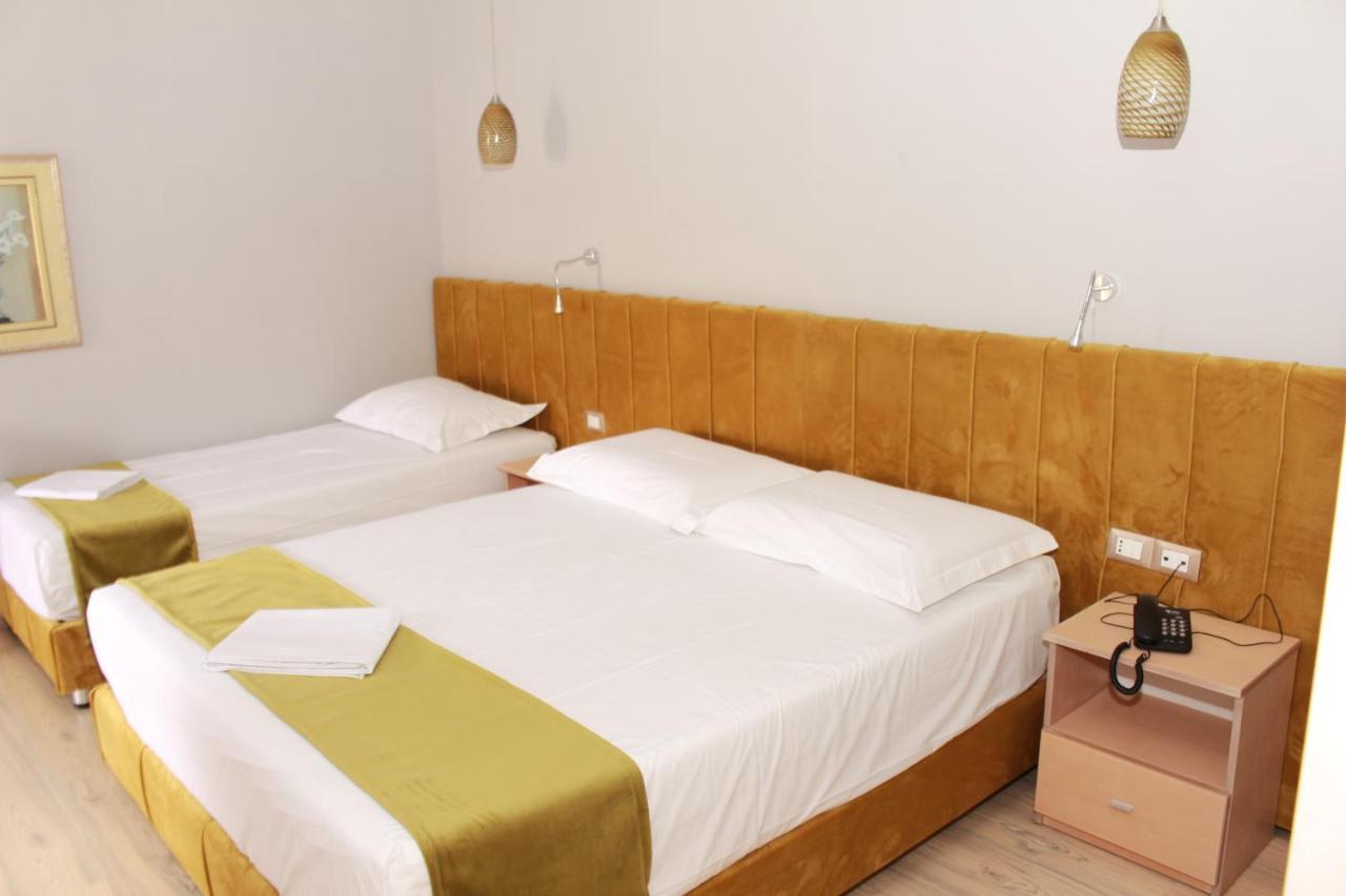 Theranda Boutique Hotel Tiranë Luaran gambar
