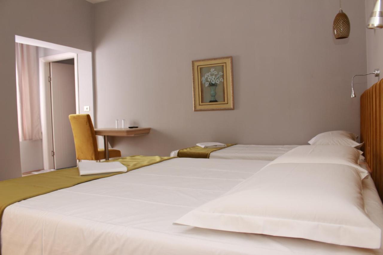 Theranda Boutique Hotel Tiranë Luaran gambar