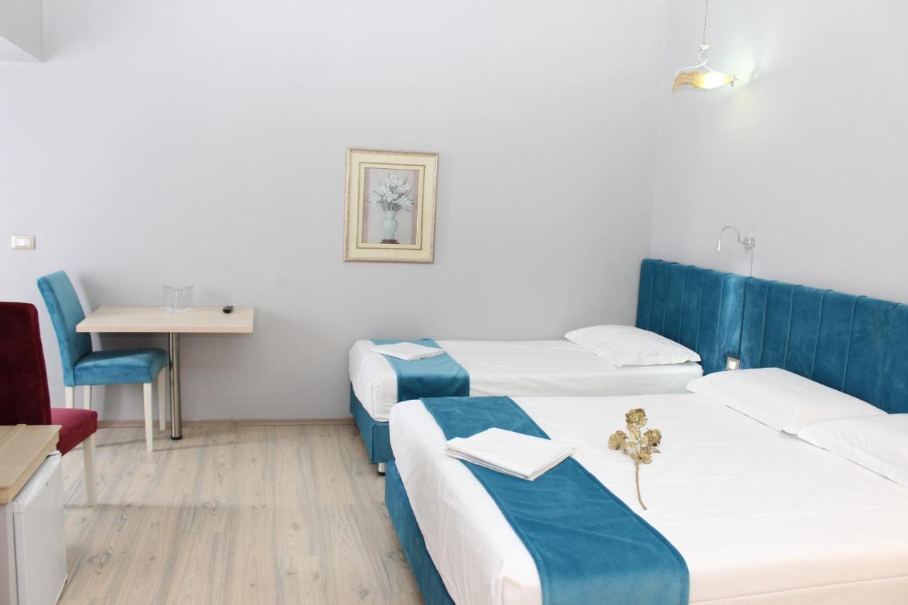 Theranda Boutique Hotel Tiranë Luaran gambar