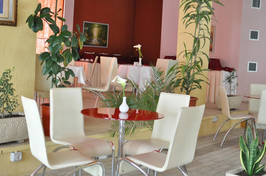 Theranda Boutique Hotel Tiranë Luaran gambar