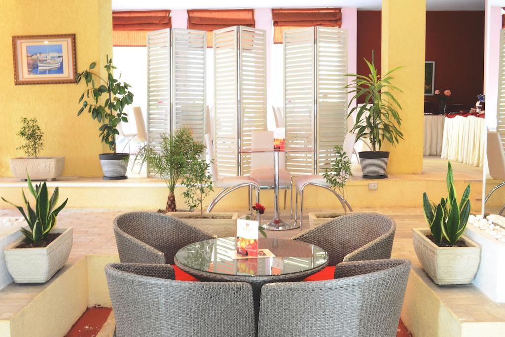 Theranda Boutique Hotel Tiranë Luaran gambar