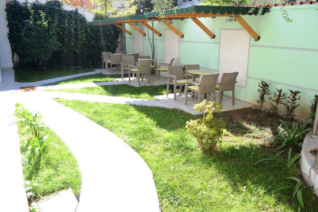 Theranda Boutique Hotel Tiranë Luaran gambar